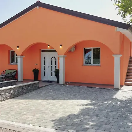 Holiday home Ripenda